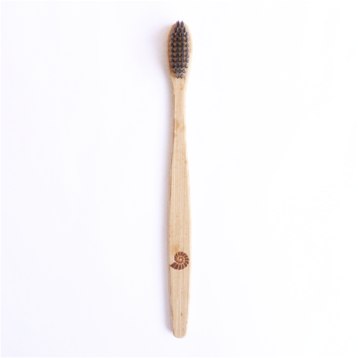 Escova de Dente de Bambu com cerdas de Carvão